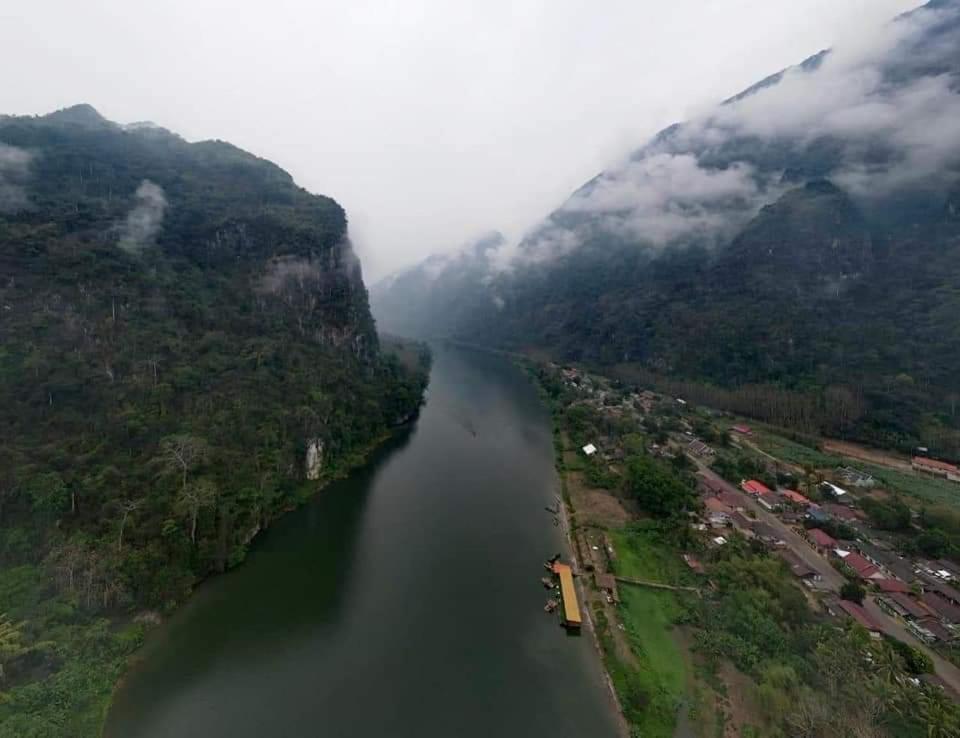 Nongkhiaw Ou River House מראה חיצוני תמונה